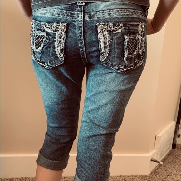 ILLEGAL Jeans Light Blue Wash Studded Women’s Capris Jeans Size 3 - Picture 3 of 12